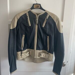 Harley Davidson Women's Black and Tan Leather Jacket | Size M